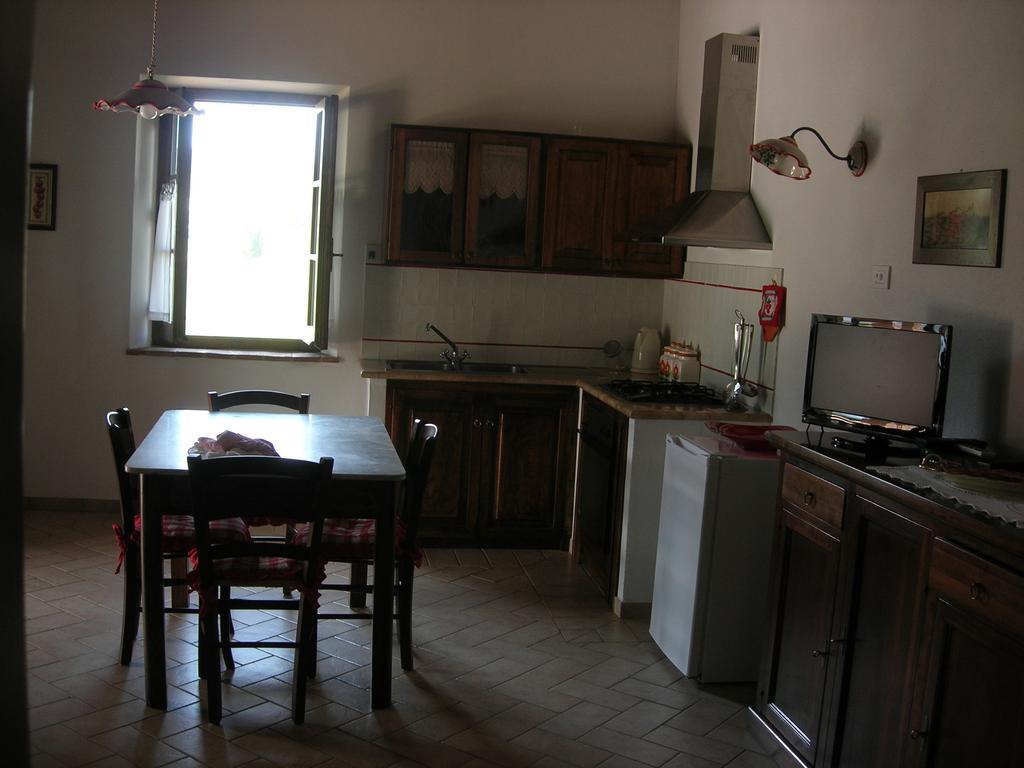 Agriturismo La Valle Del Sole Castiglione dʼOrcia Habitación foto